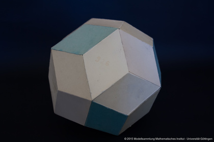 Rhombusthirtyflat with the symmetries of the icosahedron group